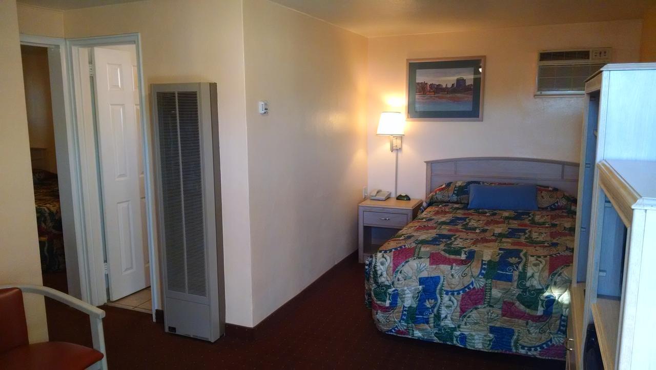 White Sands Motel อลาโมกอร์โด ภายนอก รูปภาพ